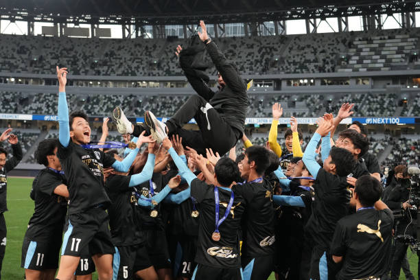 特别是在加 特别是在加