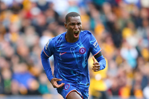 摩尔无疑将 摩尔无疑将