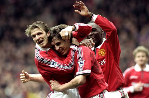 攻防两端左 攻防两端左